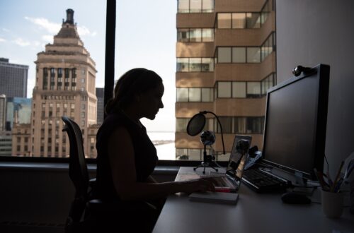 Za mało kobiet pracuje w branżach technologicznych, a jest na nie zapotrzebowanie